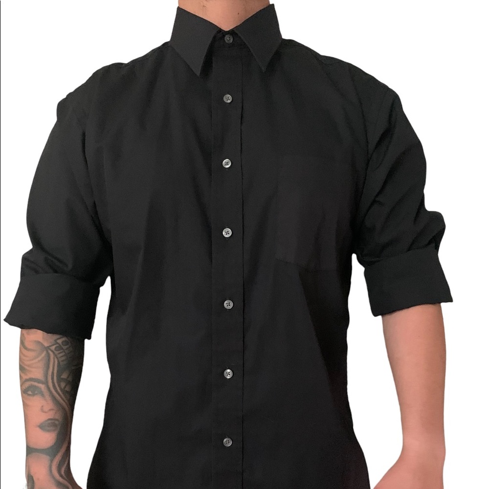 Medium mens black dress shirt